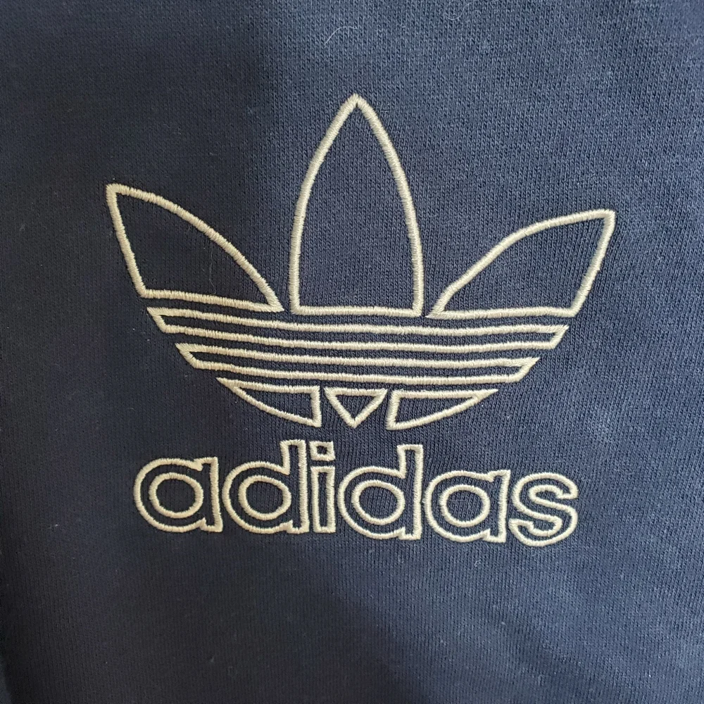 Adidas Oversized Mountaineering Climbing Patch Crew Sweatshirt Y2k